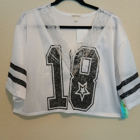 Derek Heart Tops - Derek Heart White Cropped Jersey Lace Trim NWT